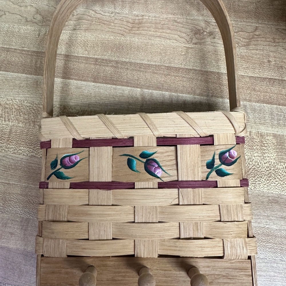 Amish hanging letter basket with key hooks